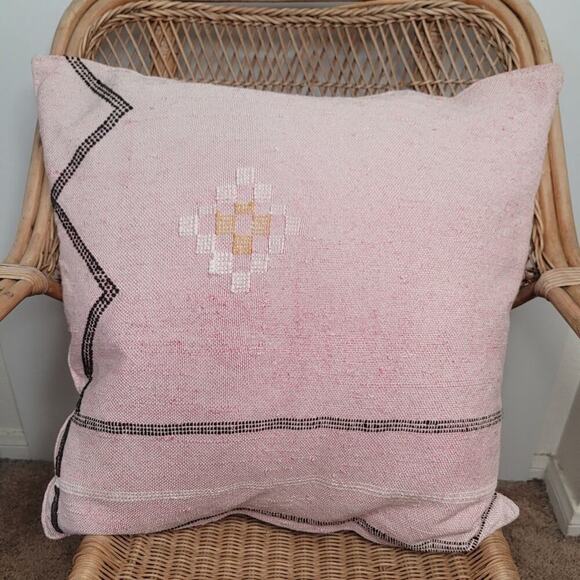 Cisco Kilim Rose with Multi Handstitch Premium print Pillow 22"x22" - Picture 1 of 5
